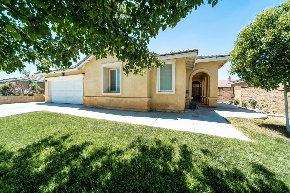 6208 W AVE J 9, LANCASTER, CA 93536, photo 1 of 51