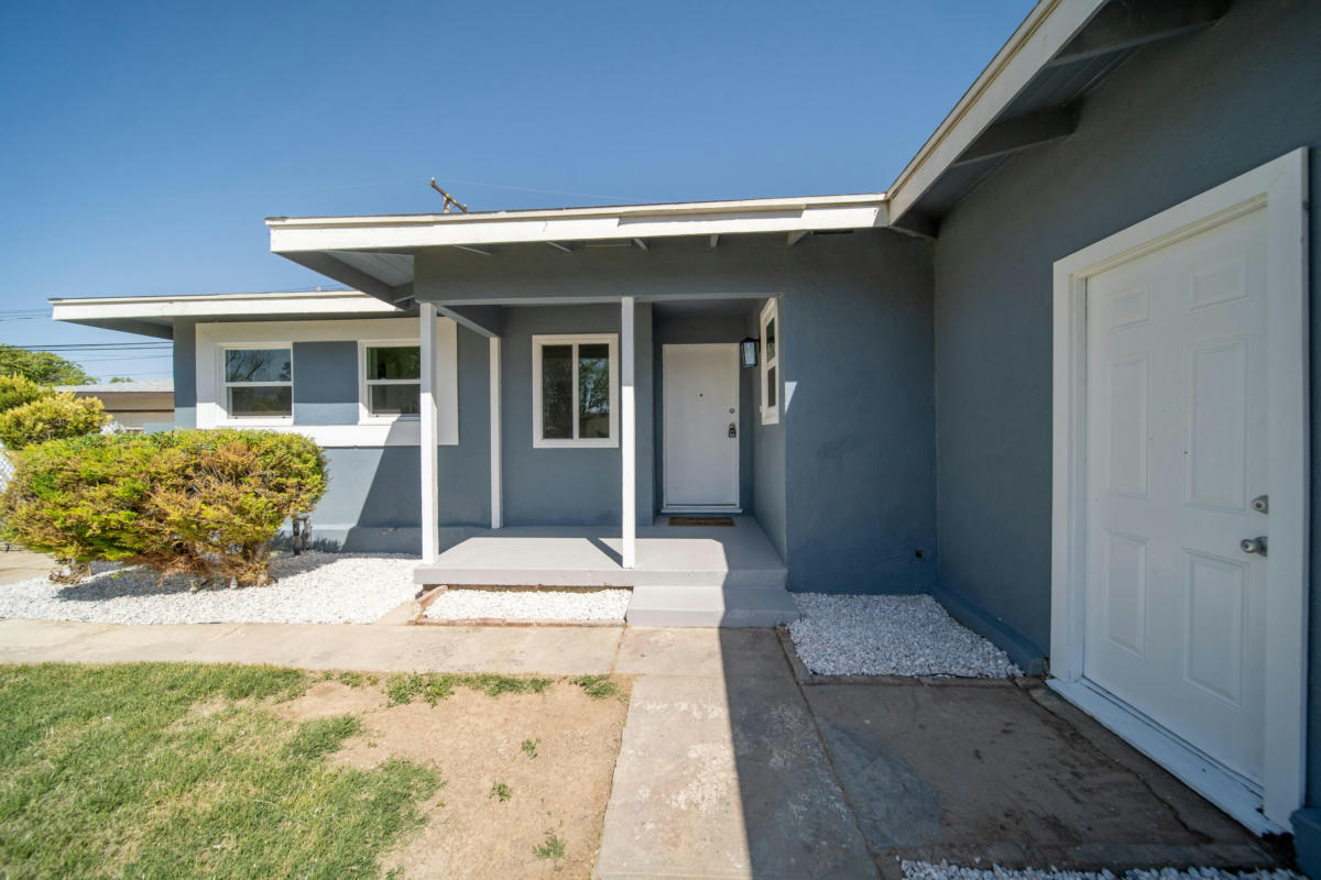 45516 LOSTWOOD AVE, LANCASTER, CA 93534, photo 1 of 39
